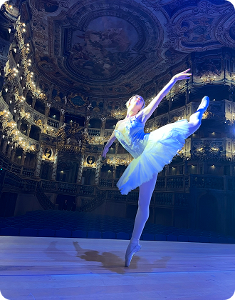 Alana Borza photo 2